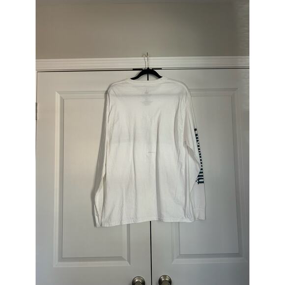 Disneyland Spell Out Sleeve Crew Neck T-Shirt Castle Parks Graphic Adult Large - Picture 3 of 7